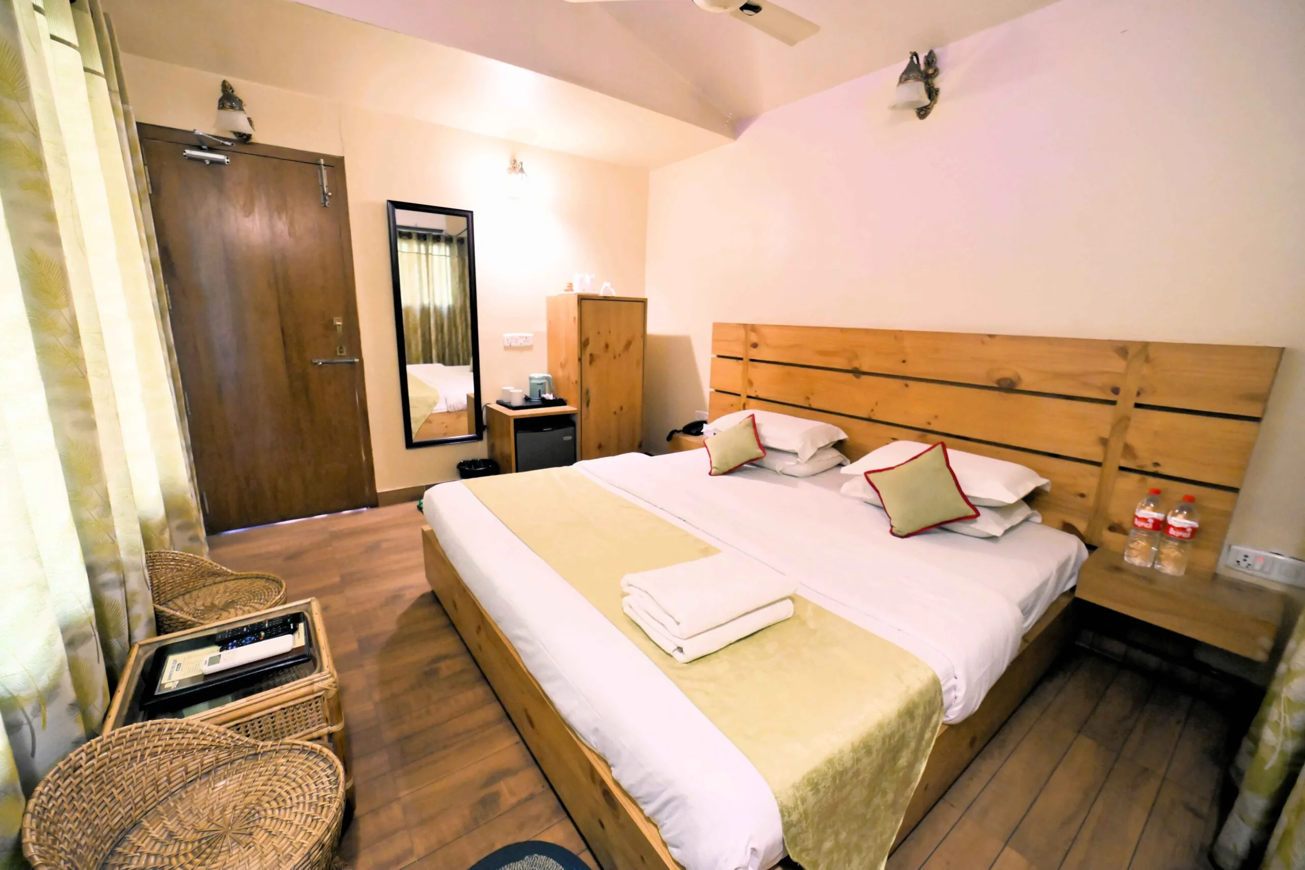 TREE HOUSE BED ROOM 3 Scaled